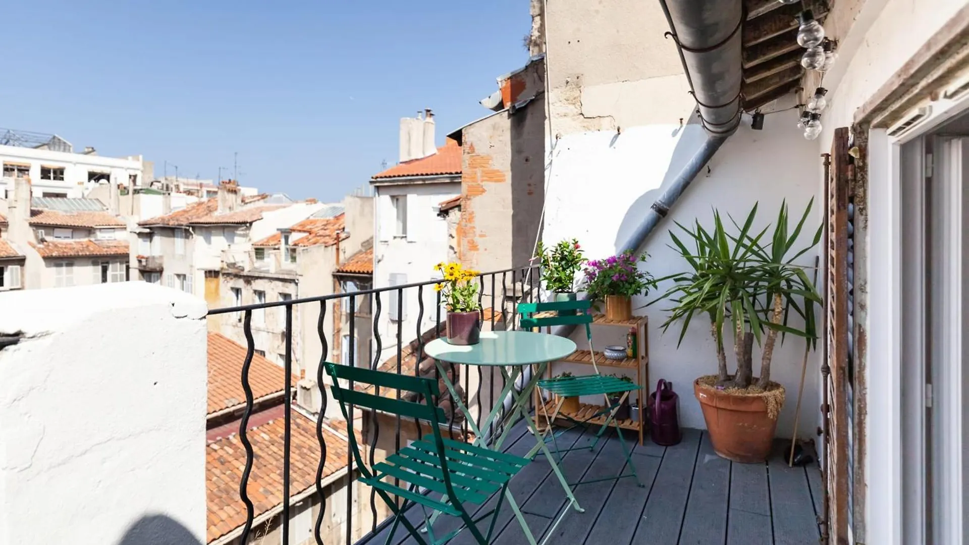 Renovated T3 With Terrace And Ac Extreme Center - Air Rental Marselha